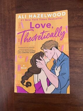 Ali Hazelwood - Love, Theoretically